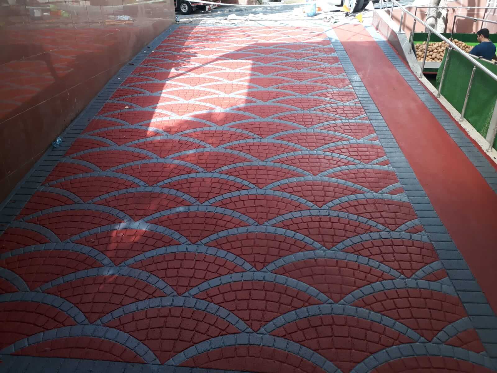 Desenli Asfalt Uygulamaları: Estetik ve Dayanıklılığı Bir Arada Sunan Çözümler