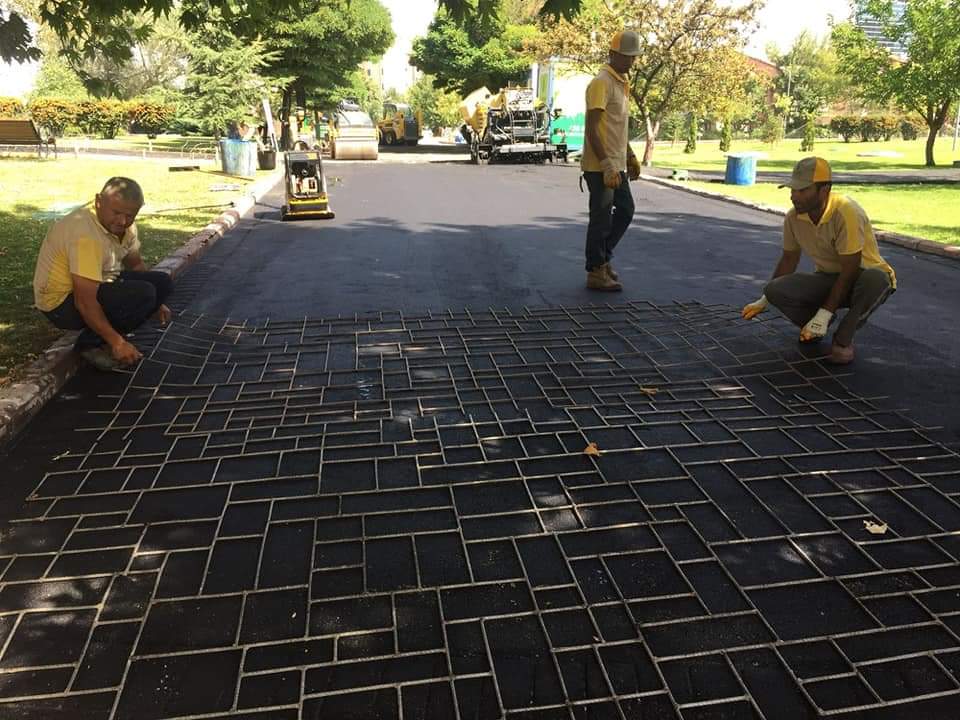DESENLİ RENKLİ ASFALT