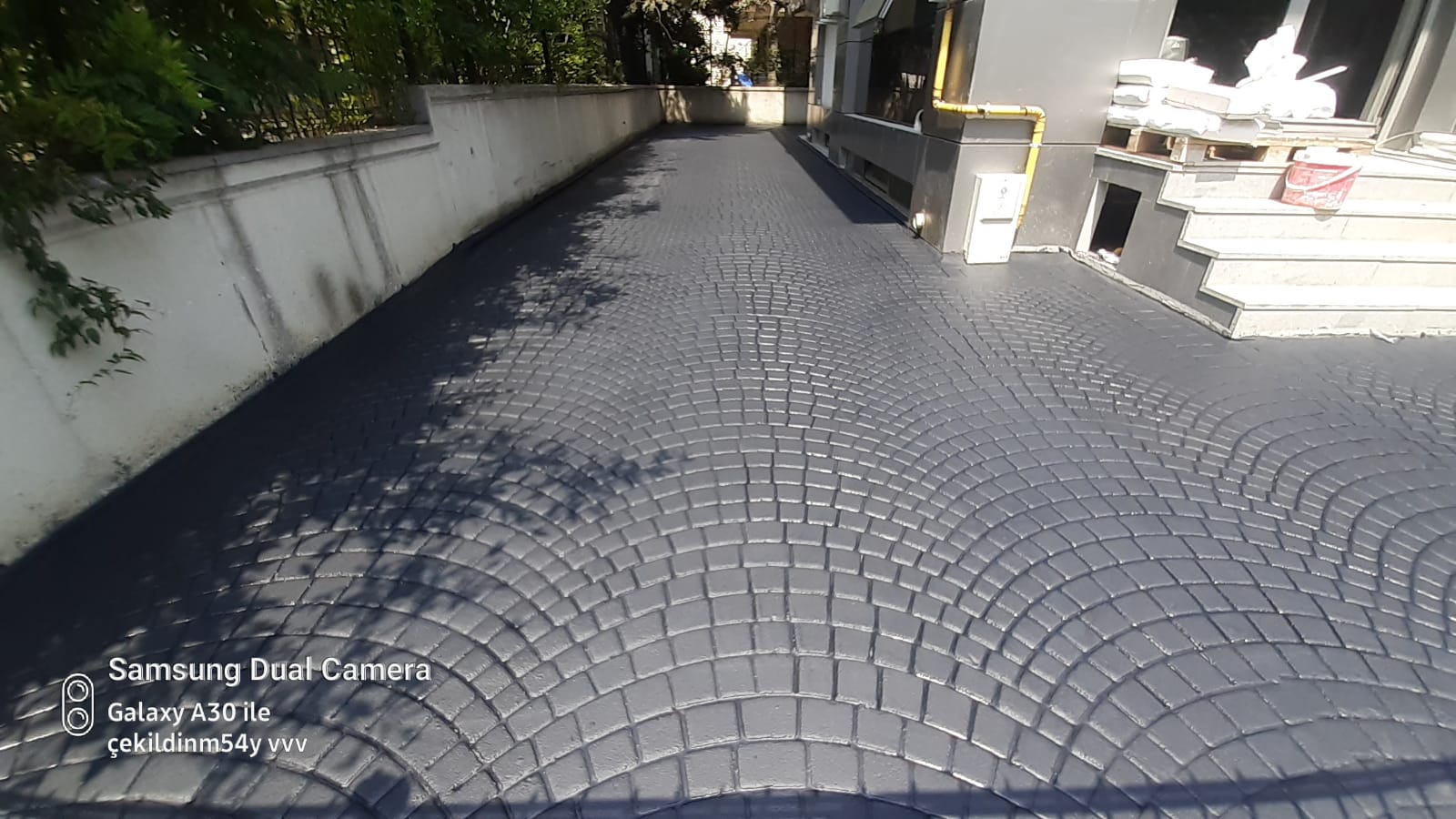 DESENLİ RENKLİ ASFALT