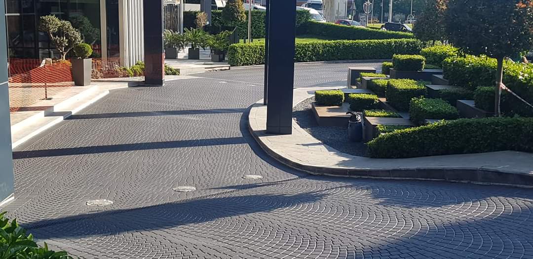 DESENLİ RENKLİ ASFALT